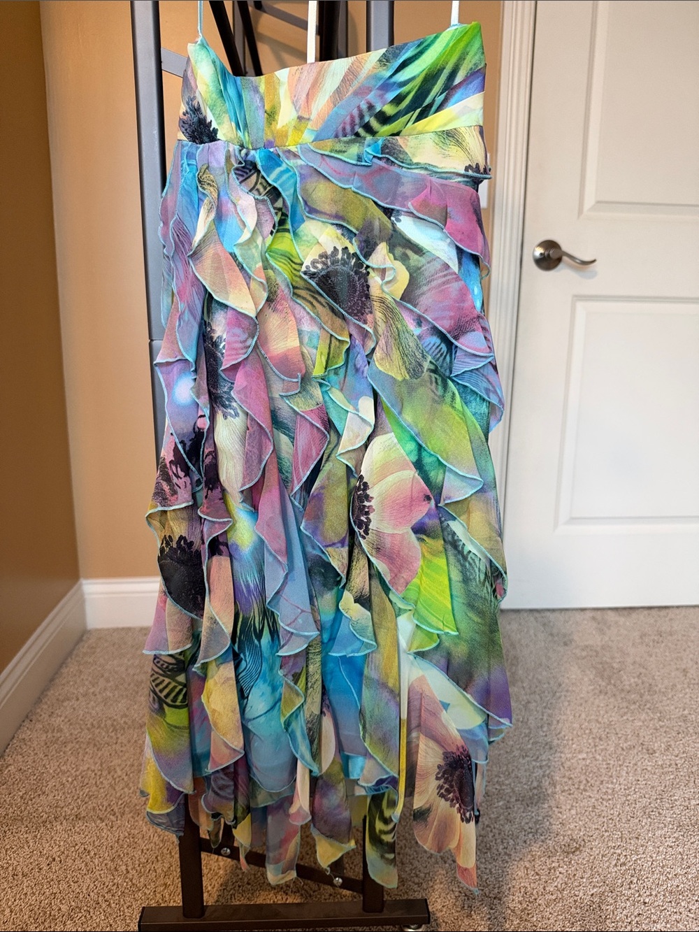 Cache Strapless Ruffled Multicolor Cocktail Dress - Picture 5 of 5